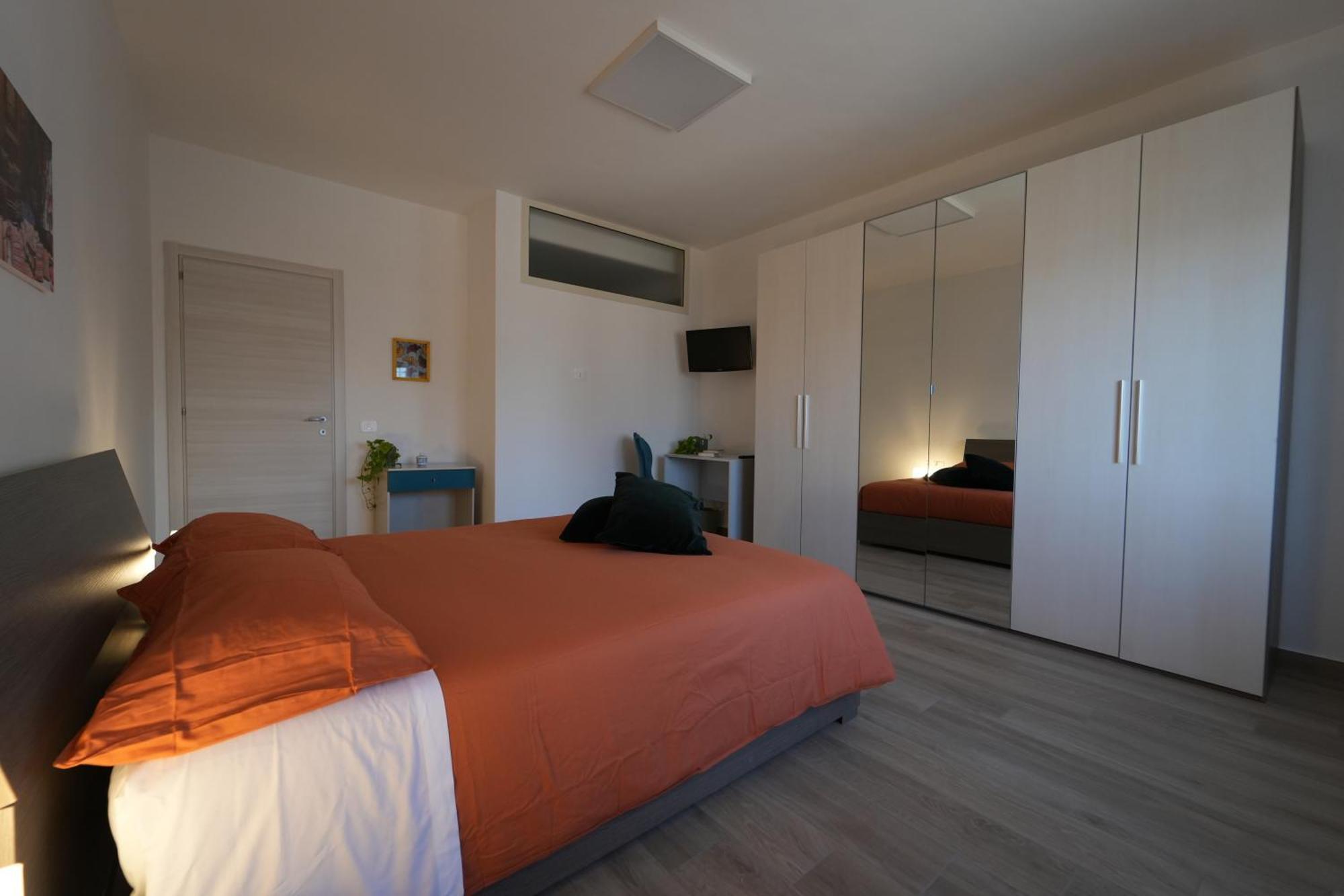 Panorama Vesuvius Affittacamere Guesthouse With Lift Near To Subway In Napoli Center 외부 사진